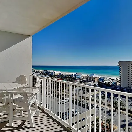 Laketown Wharf #913
